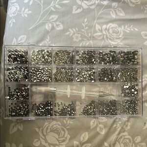 Elegant Silver Rhinestone Set